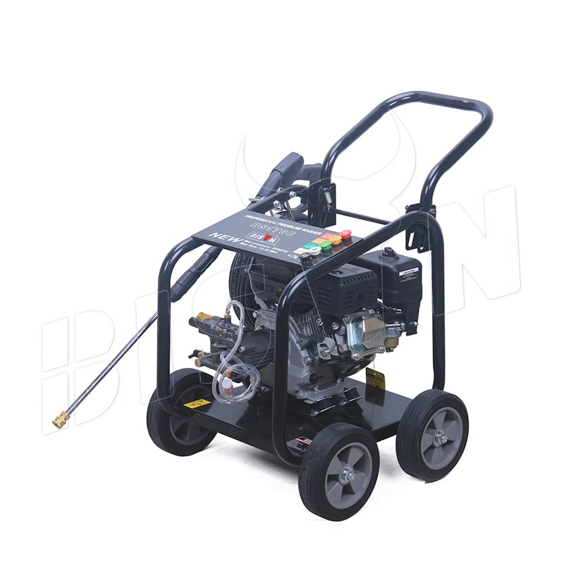 Compact High Pressure Petrol Washer 1