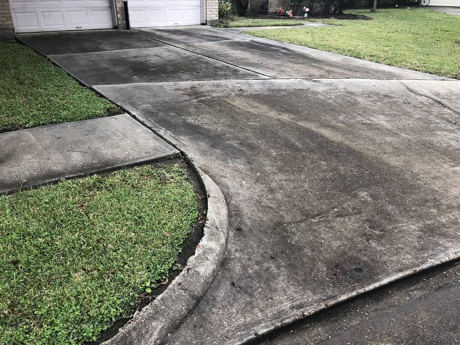 pressure wash driveway