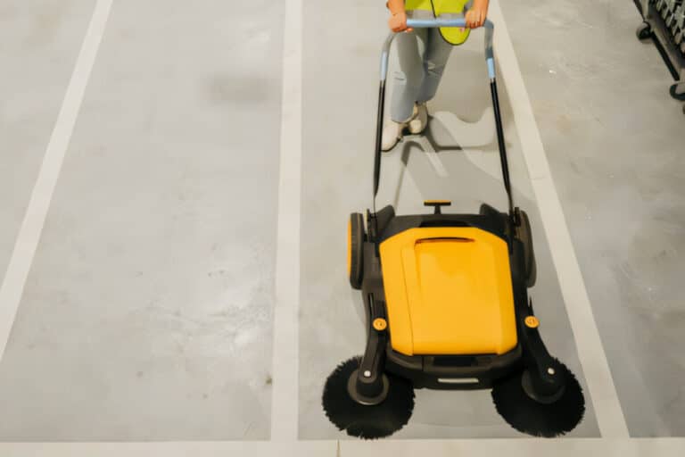 application-of-industrial-sweeper-2