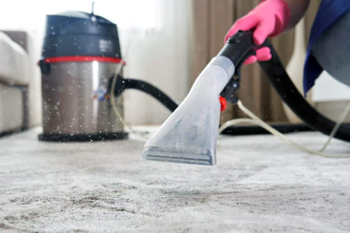 carpet-cleaner